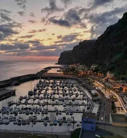 Meu Quintal Apartaments 1, Calheta  Exterior photo